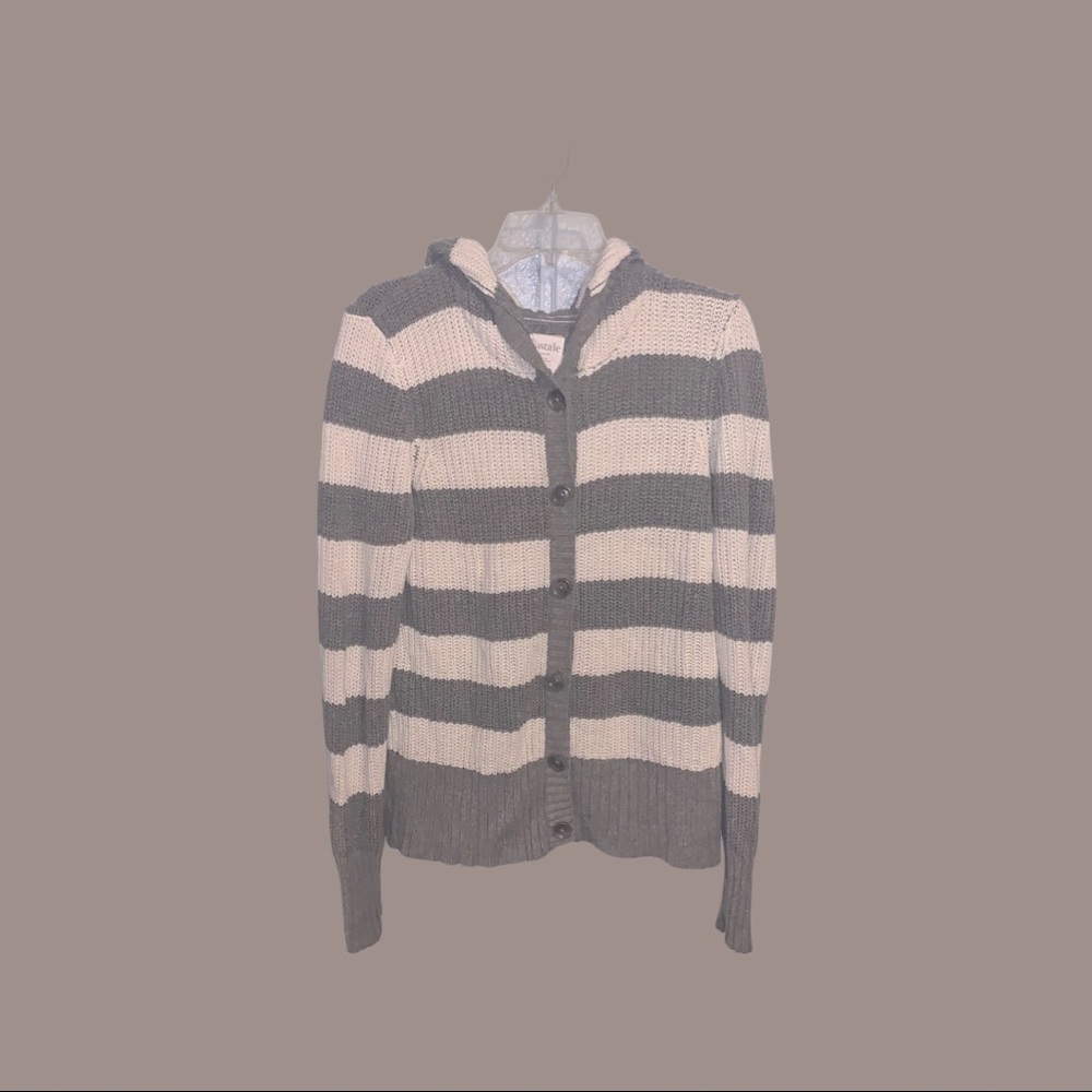 ☕️ Super Cozy Striped/Button Down Sweater